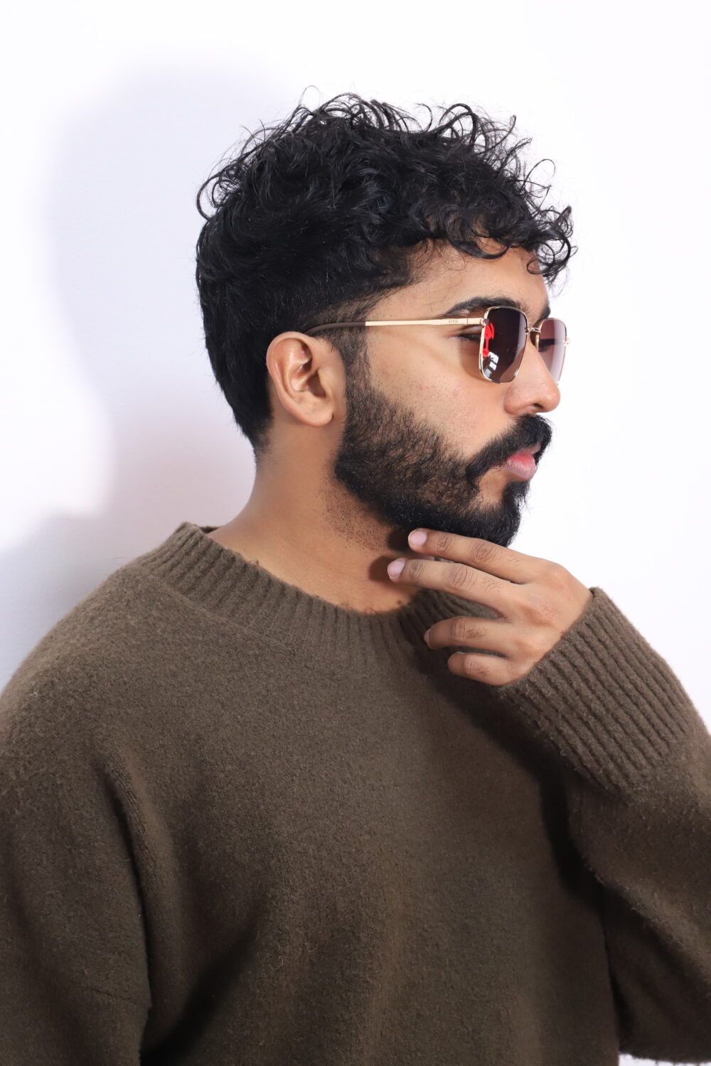Sleek Brown Aviator - Image 4