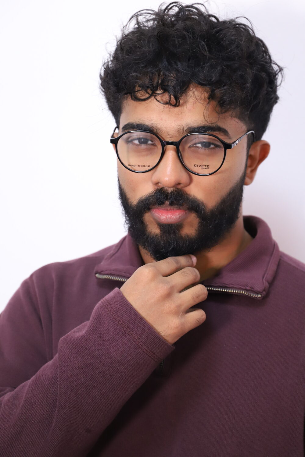 Semi-Rimless Elegant Vision Frames - Image 3