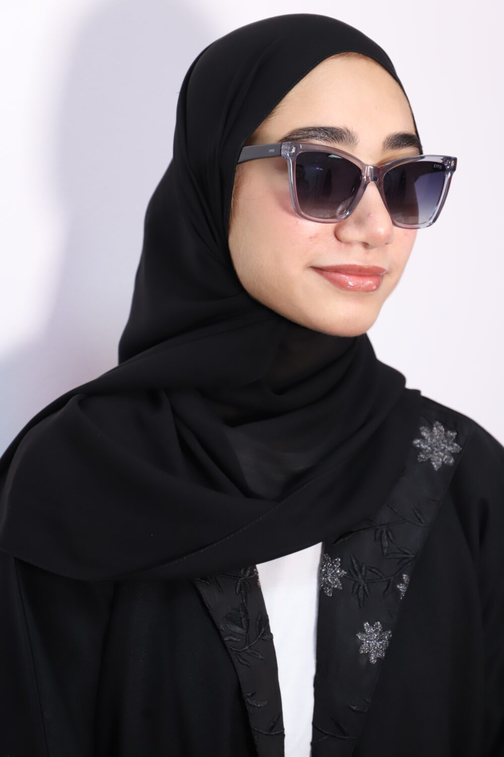Sleek Silver Cat Eye - Image 3