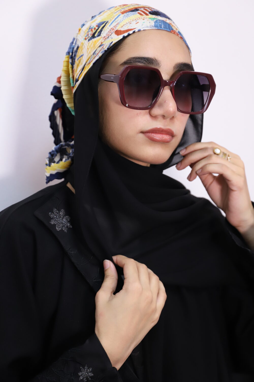 Sleek Red Aviator - Image 4