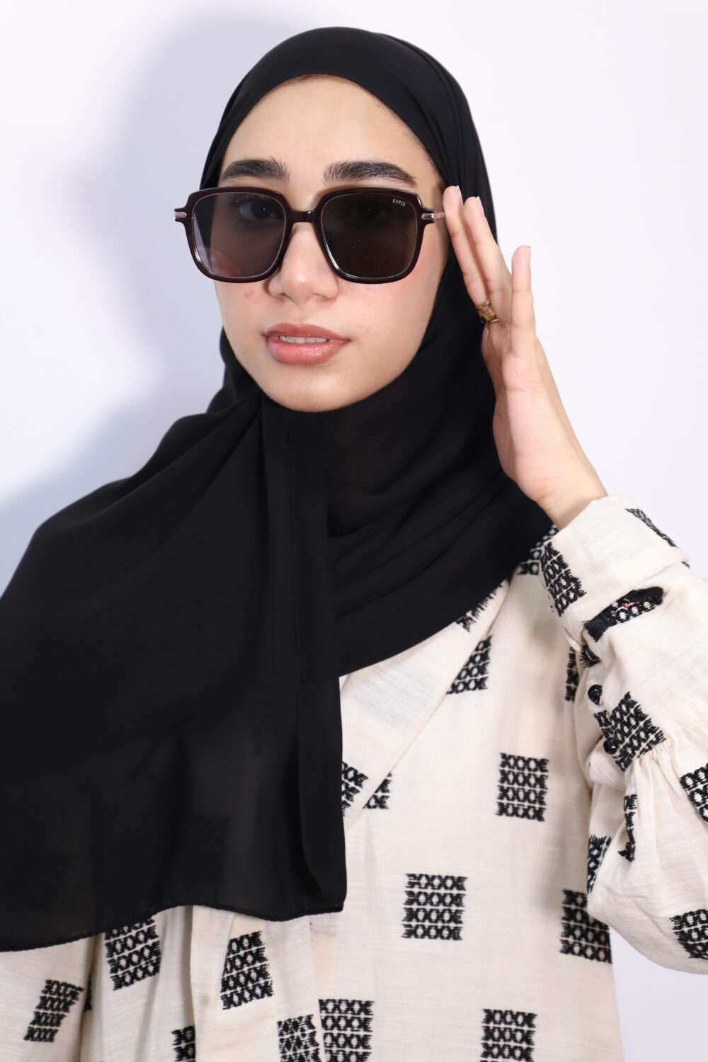 Urban Red Aviator - Image 4