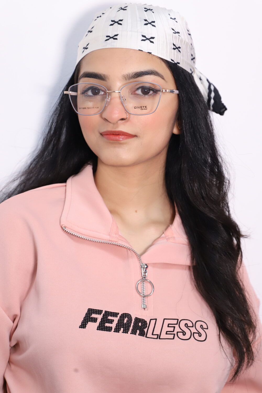 Sleek Black Rectangular Vision Frames - Image 3