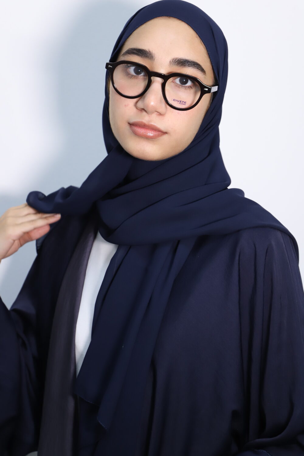 Retro-Style Clear Vision Eyeglasses - Image 3