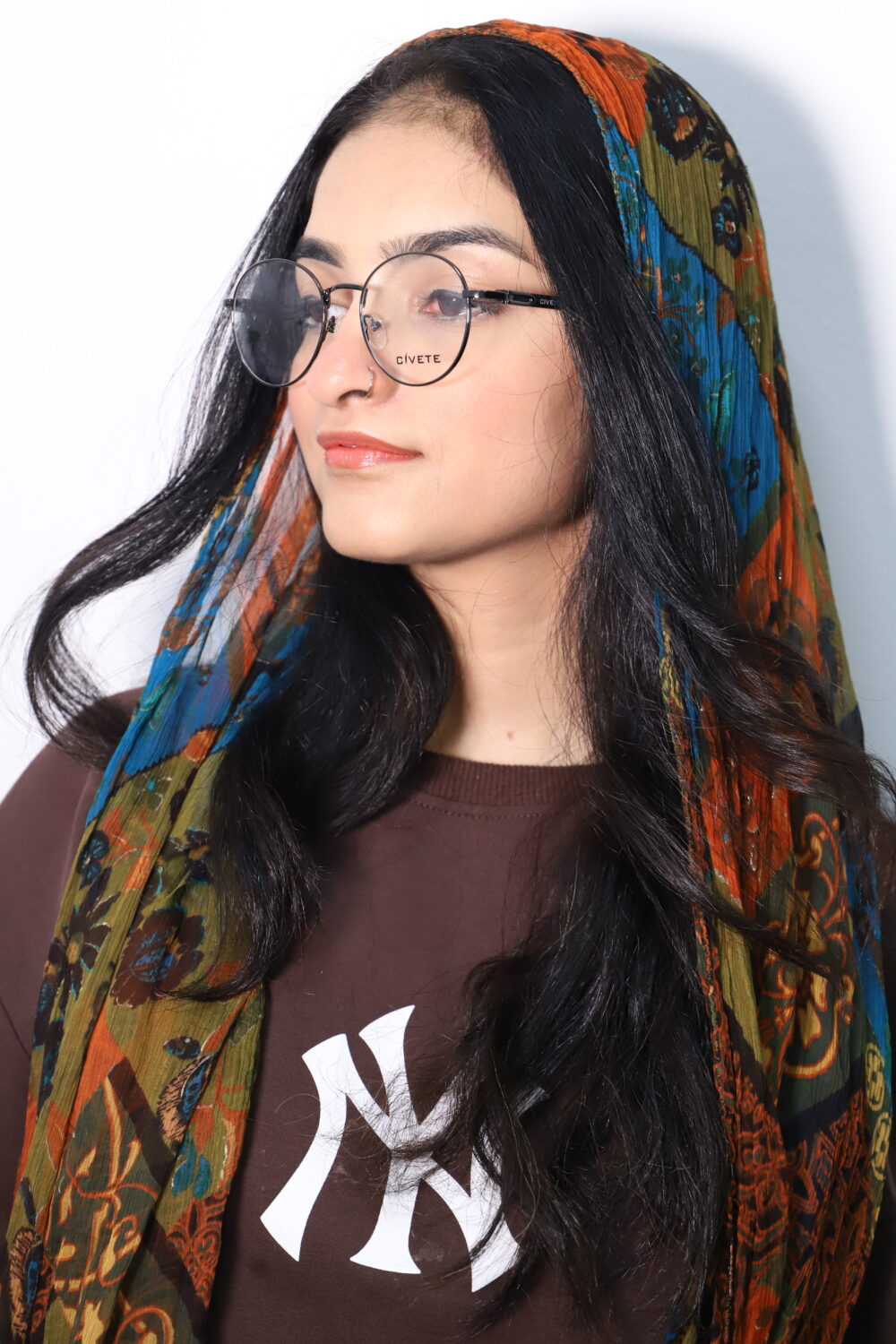 Minimalist Silver Square Eyeglasses - Image 4