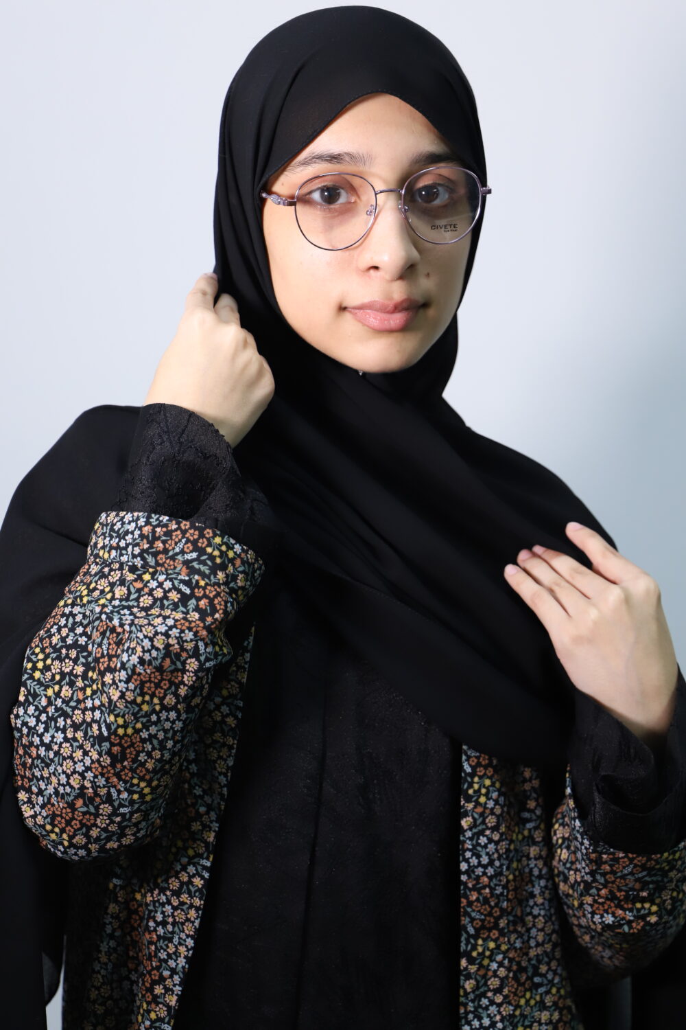 Soft Gold Metal Vision Frames - Image 3